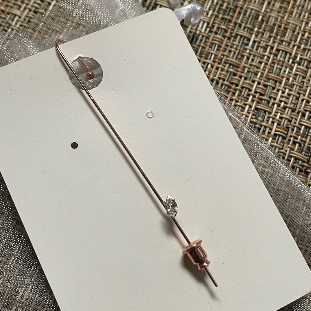 single earring - Picture 3 of 6